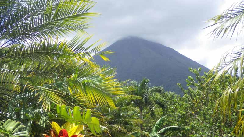 volcan costa rica viaje